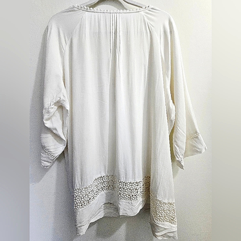 Solitaire Pure White Peasant Blouse w/Crochet Details Size 3X - Picture 9 of 11